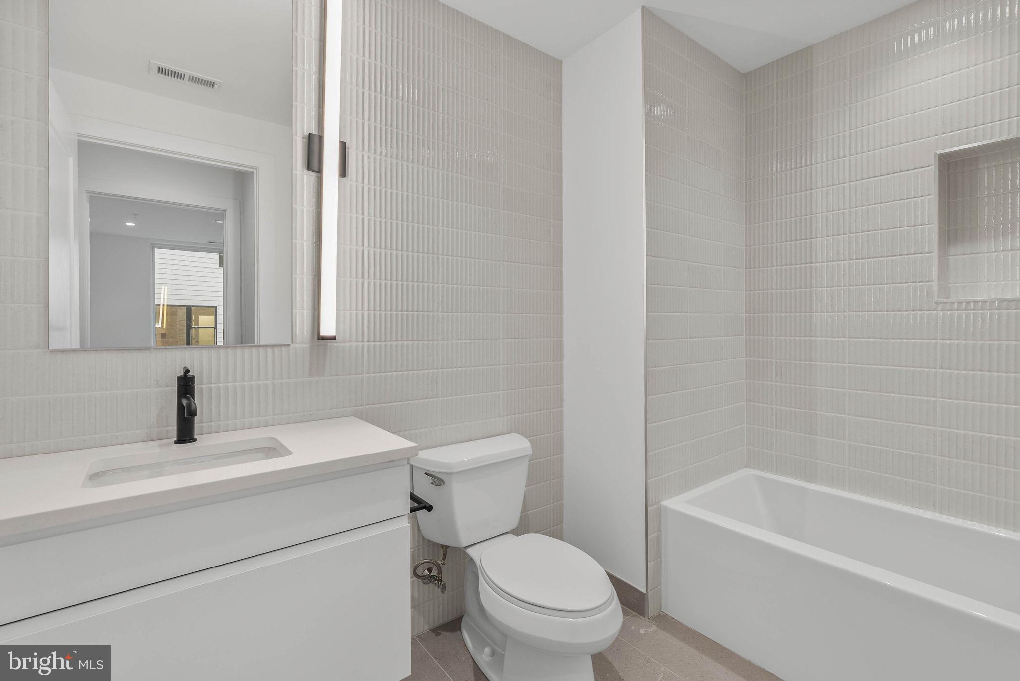 660 FAIRMOUNT AVENUE