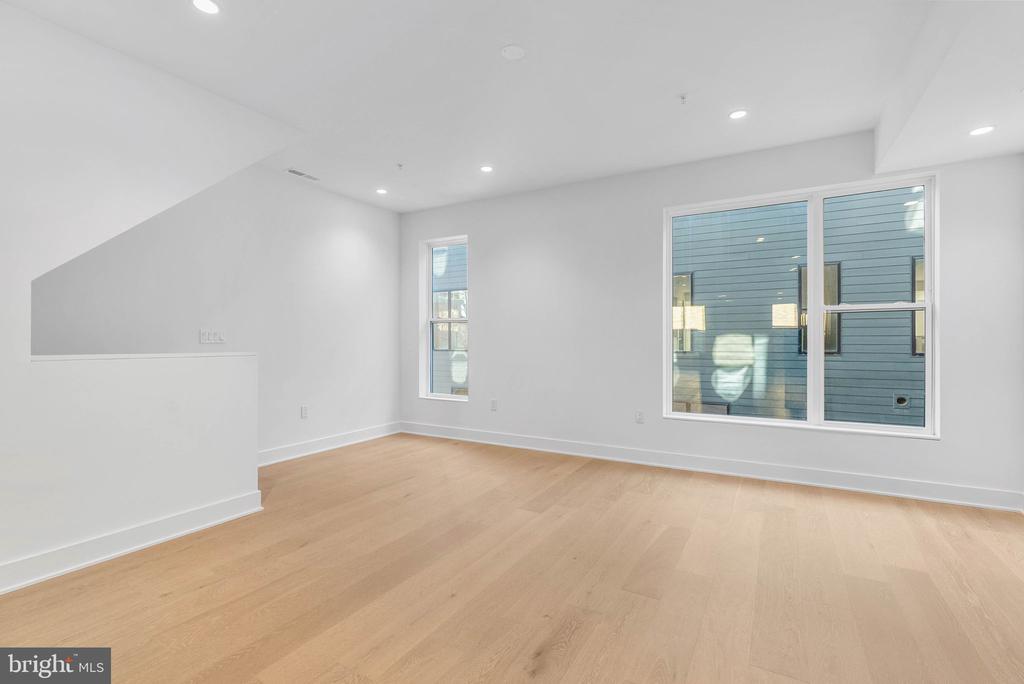 635 N 7TH STREET H4B
