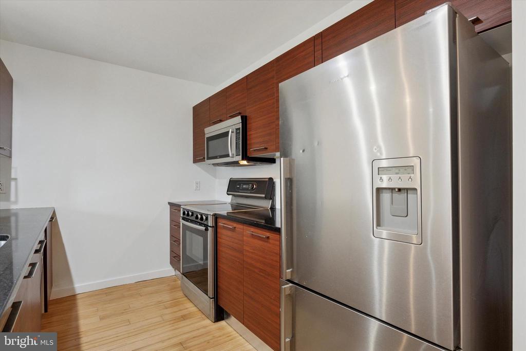 934 N 3RD STREET 50 310