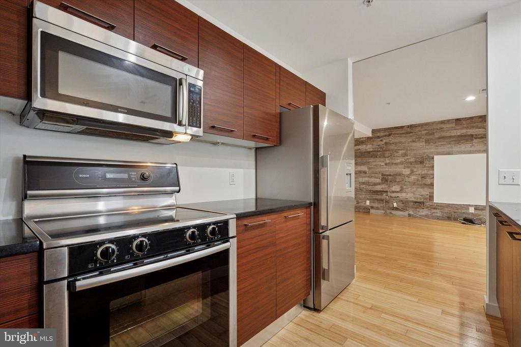 934 N 3RD STREET 50 310
