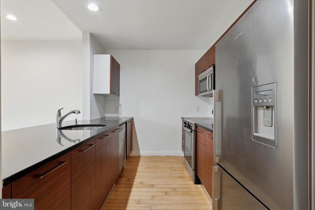 934 N 3RD STREET 50 310