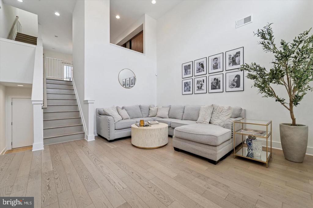 322 FAIRMOUNT AVENUE
