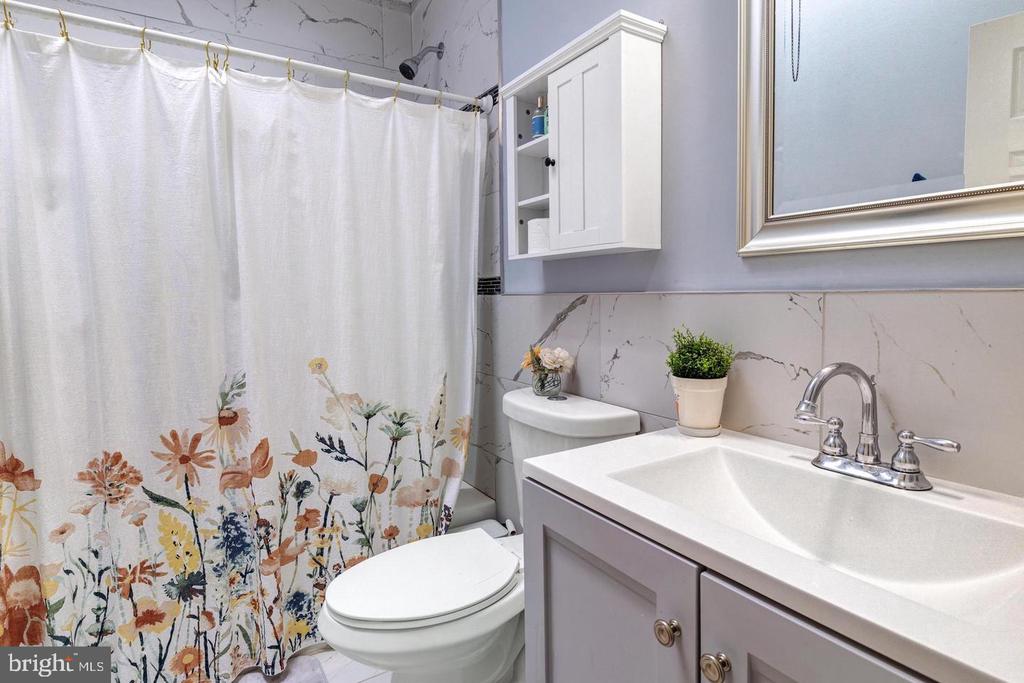 1741 GEORGES LANE
