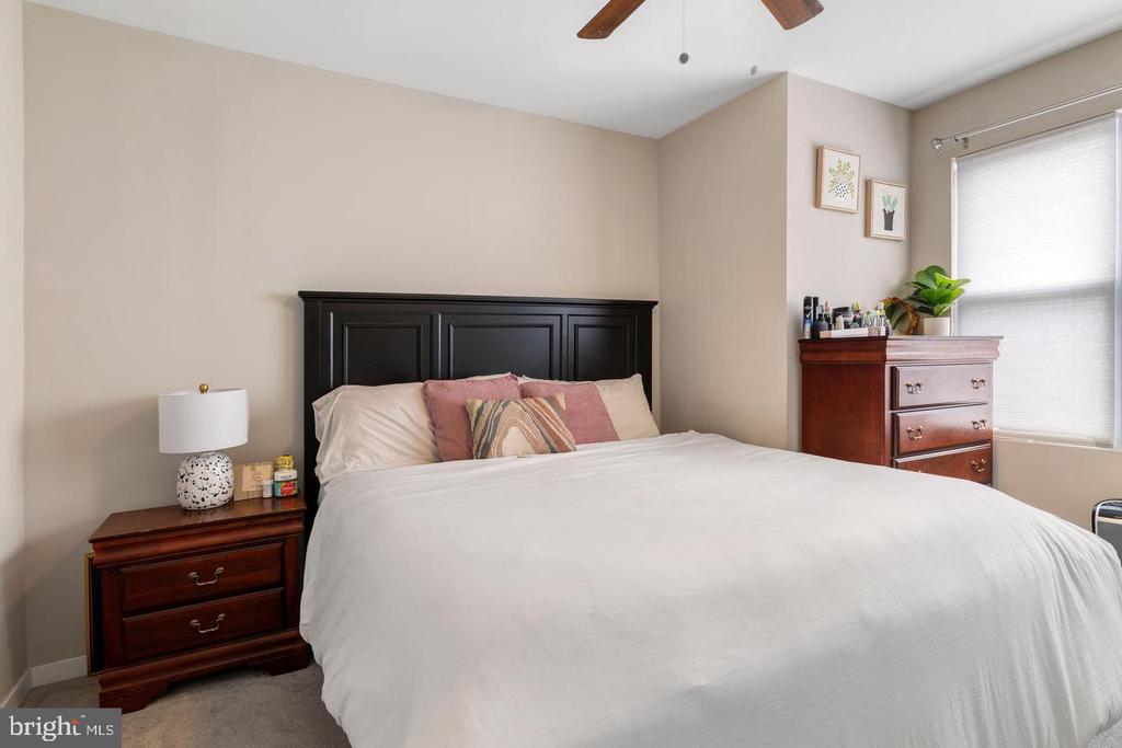 1741 GEORGES LANE
