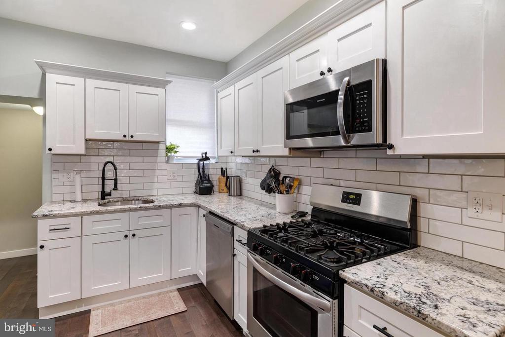 1741 GEORGES LANE