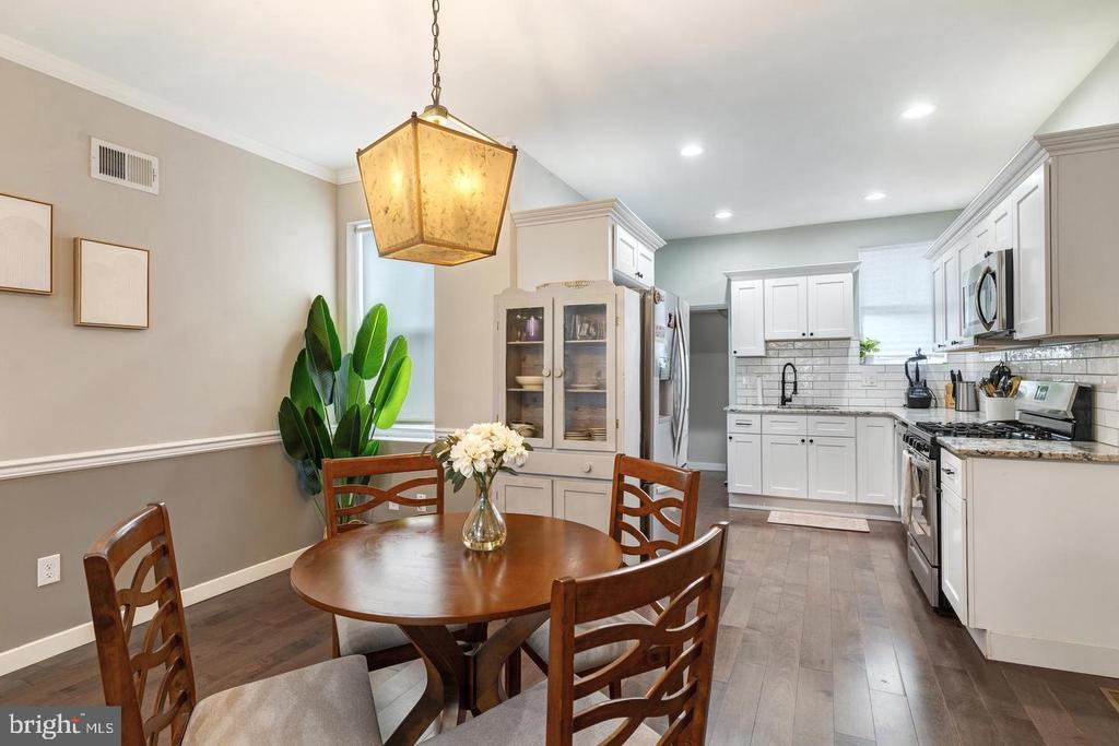 1741 GEORGES LANE