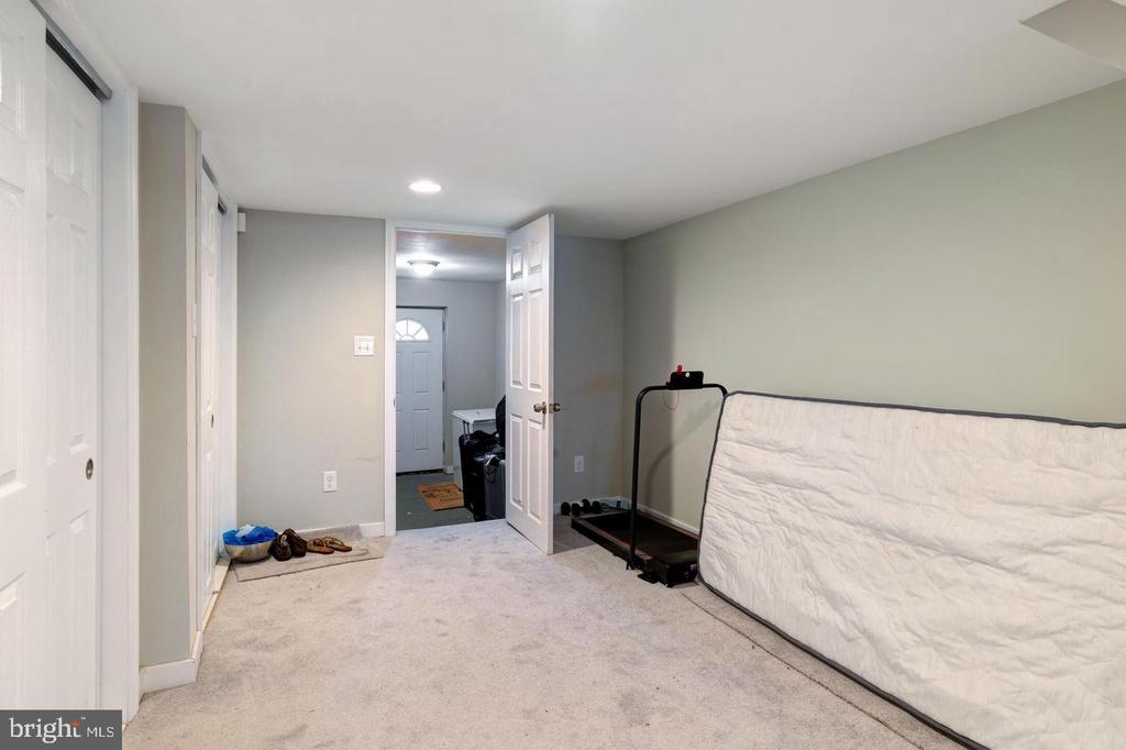 1741 GEORGES LANE