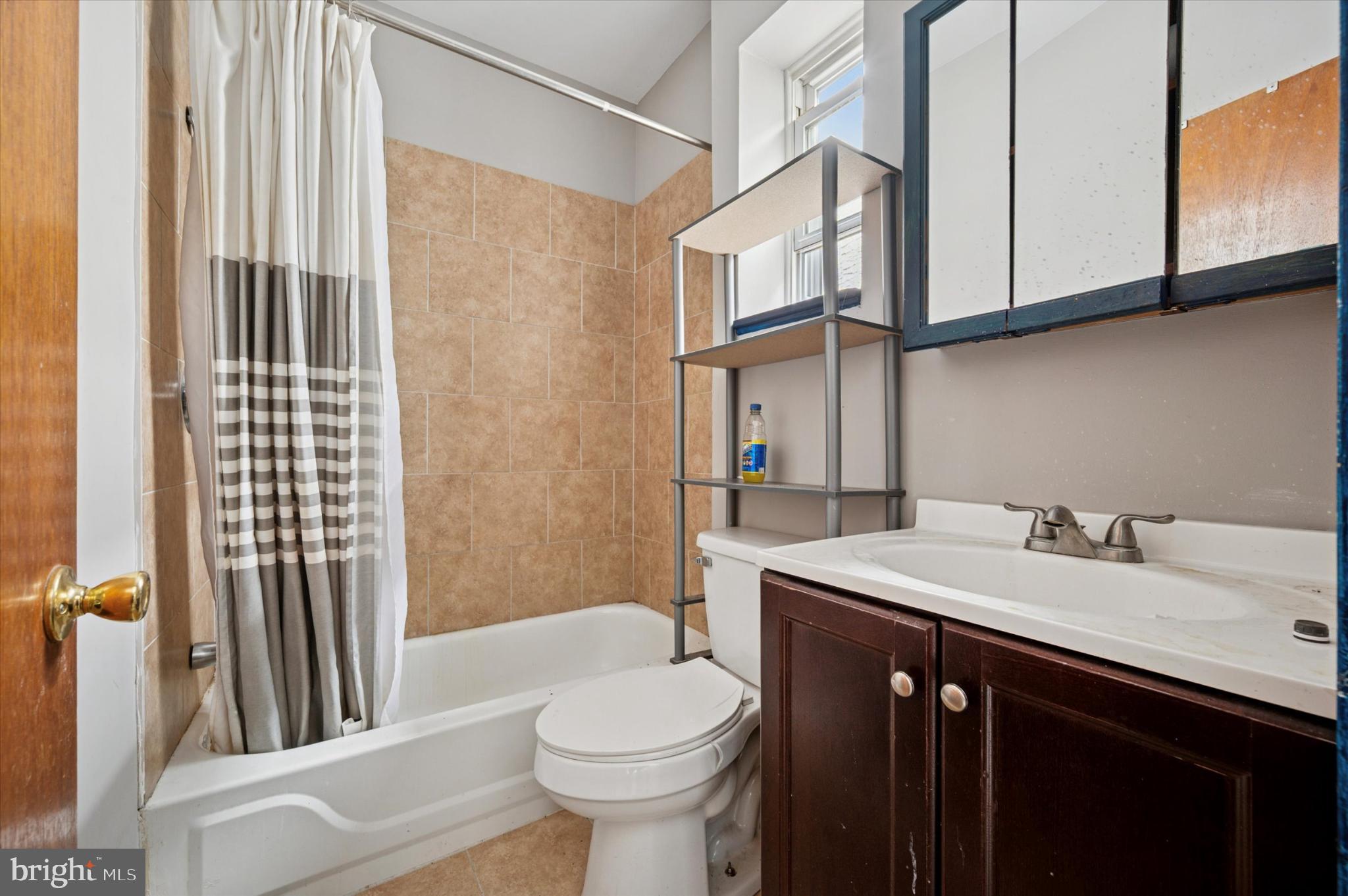 37 S 60TH STREET