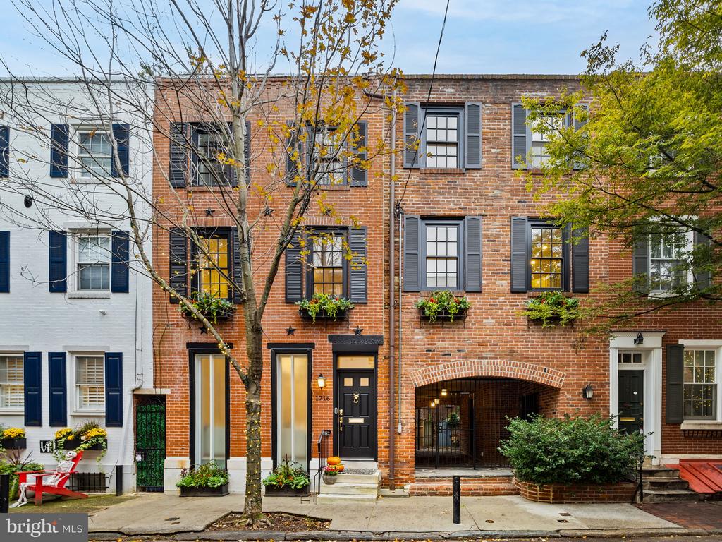 1716-18 ADDISON STREET