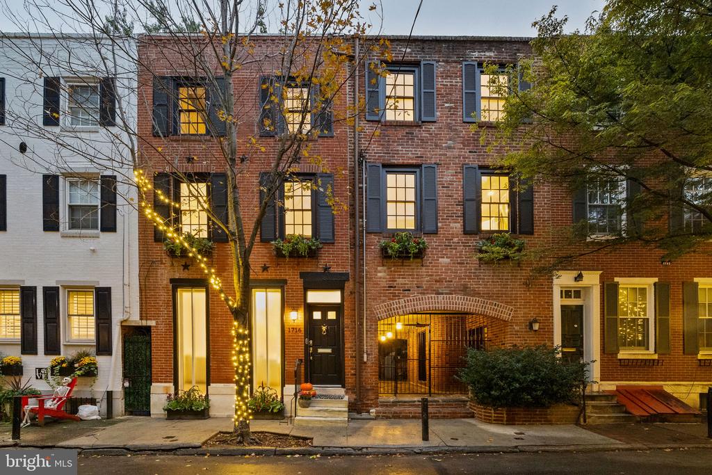 1716-18 ADDISON STREET
