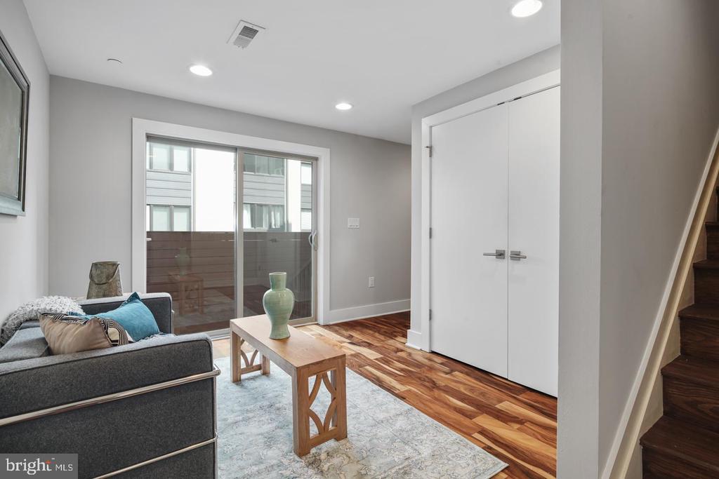 117 QUARRY STREET 9