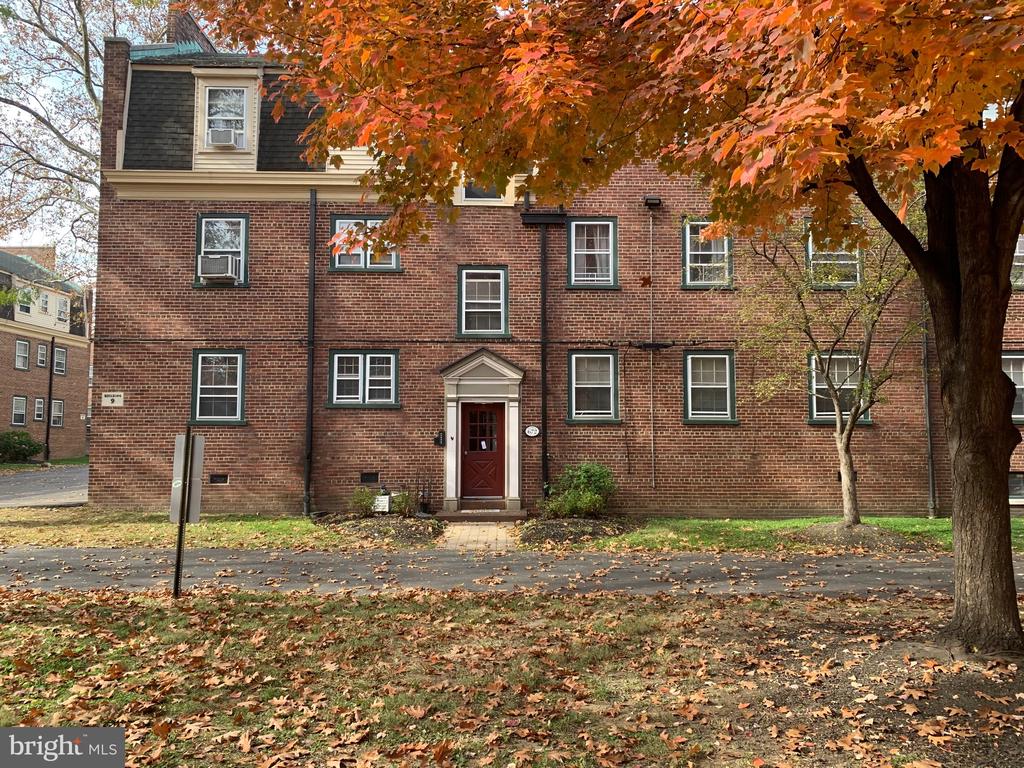 672 FRANKLIN PLACE 00 A