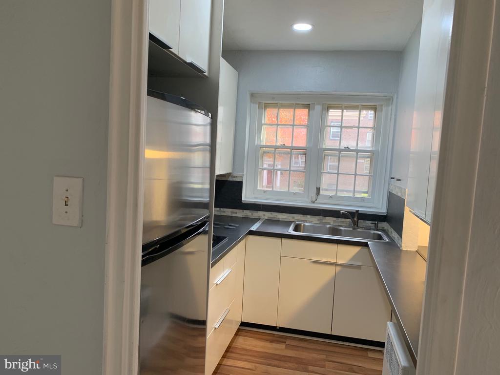 672 FRANKLIN PLACE 00 A