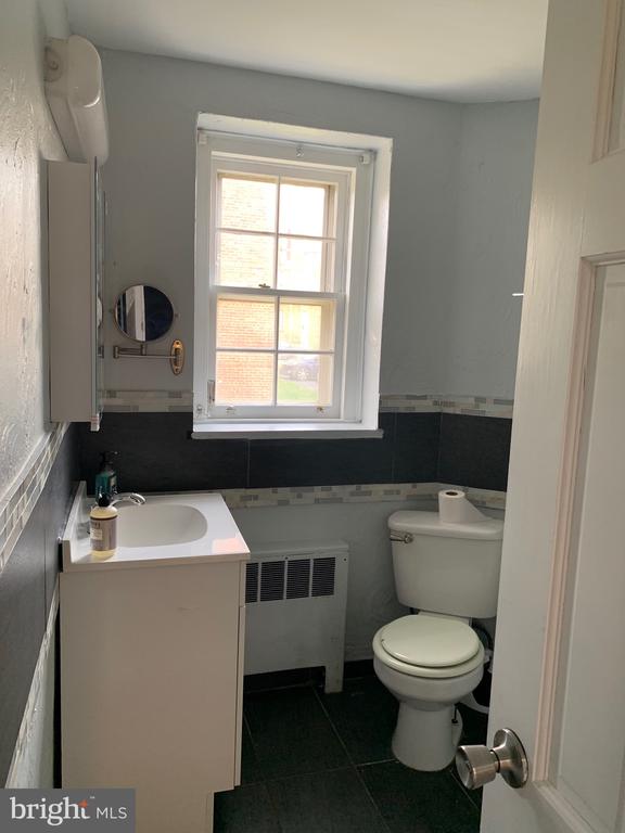 672 FRANKLIN PLACE 00 A