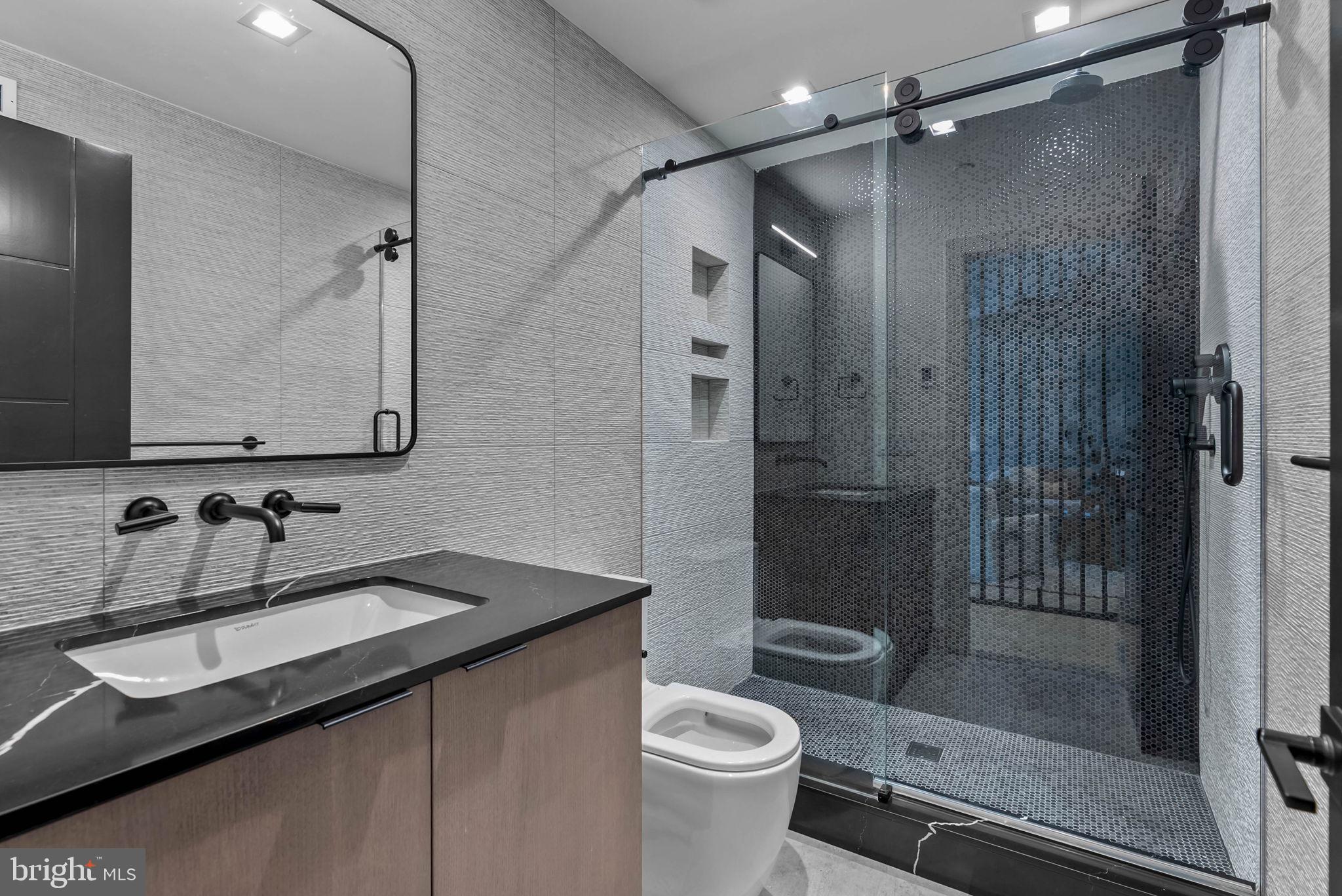 110 S BONSALL STREET