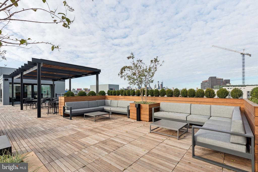 1122 FRANKFORD AVENUE 207