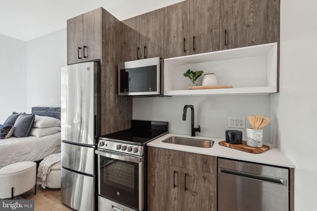 1122 FRANKFORD AVENUE 207