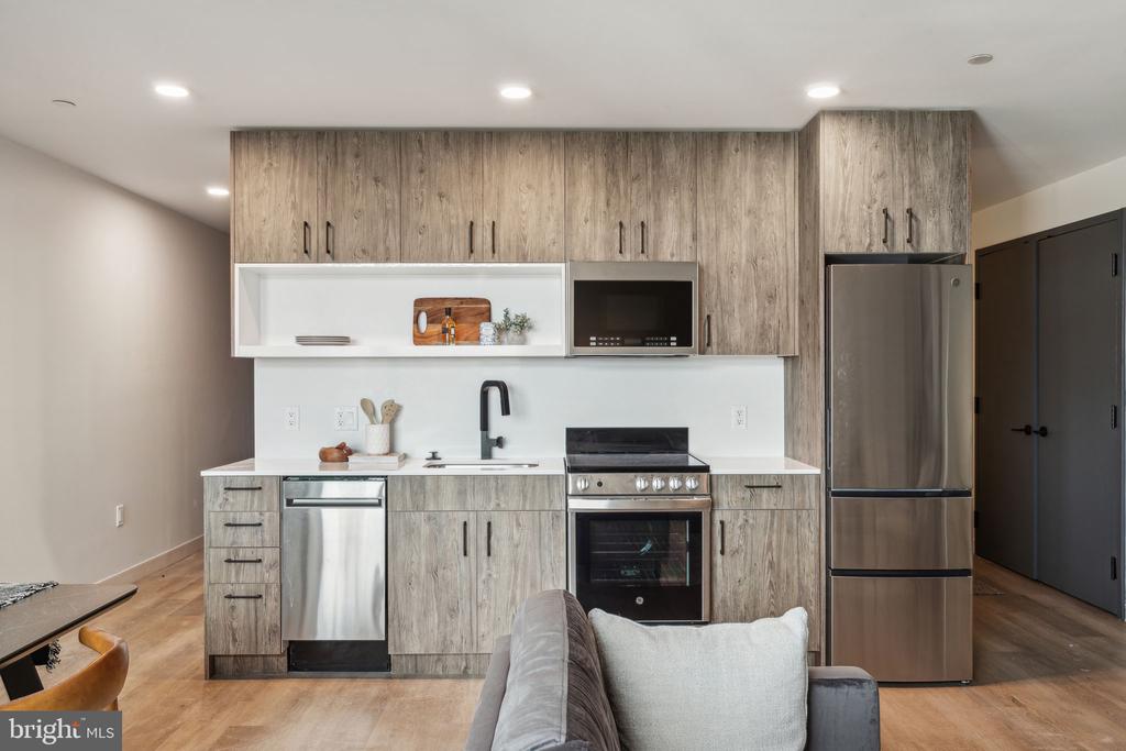 1122 FRANKFORD AVENUE 207