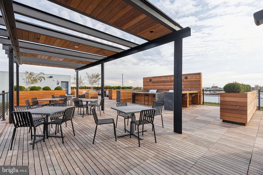 1122 FRANKFORD AVENUE 207