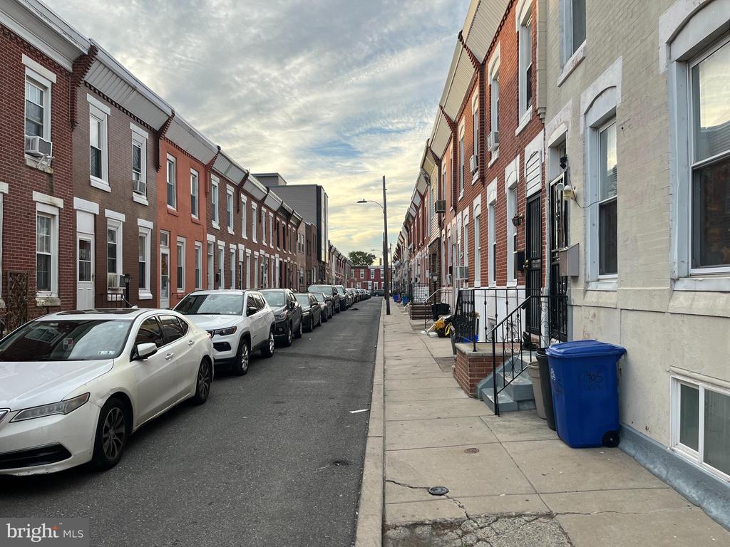 403 DALY STREET