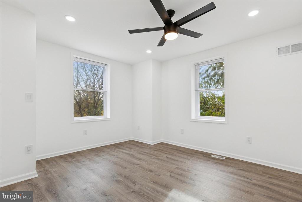 7313 LIMEKILN PIKE