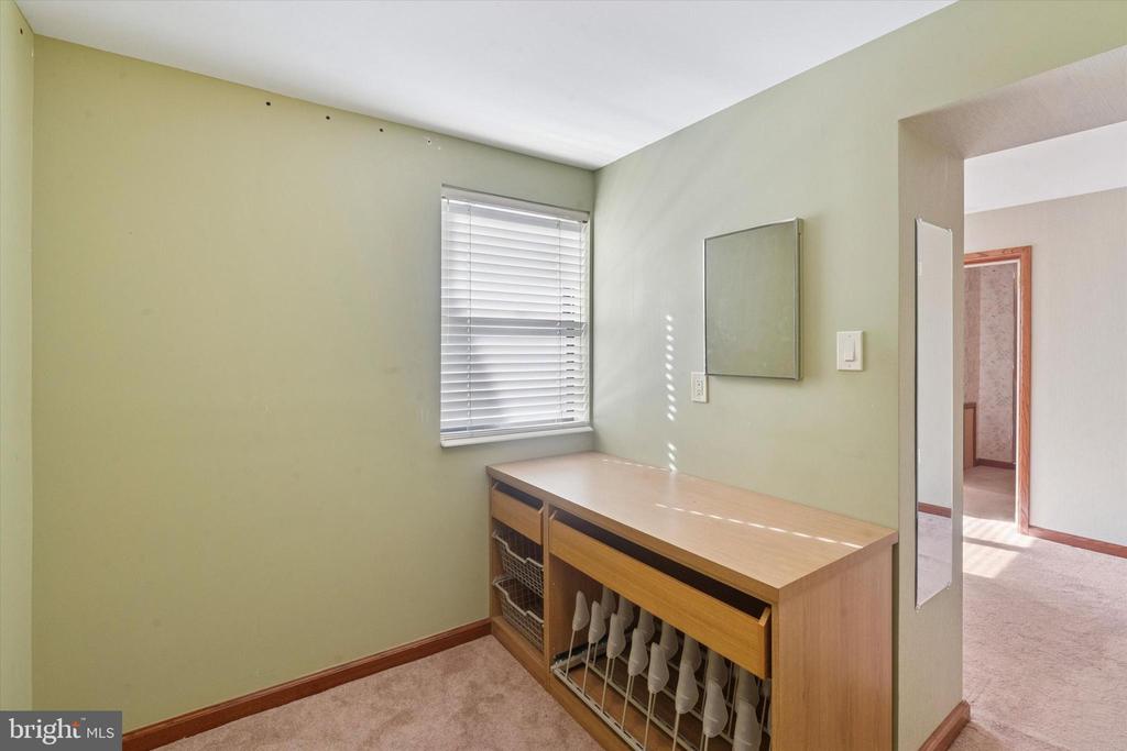 1423 S 8TH STREET