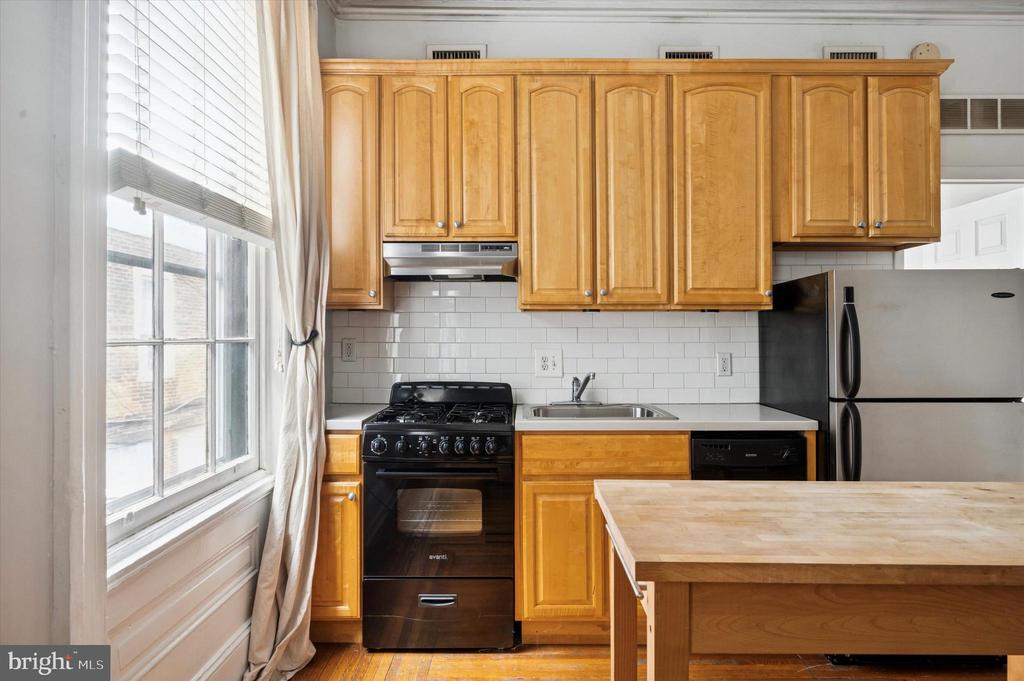 2019 SPRING GARDEN STREET 2R