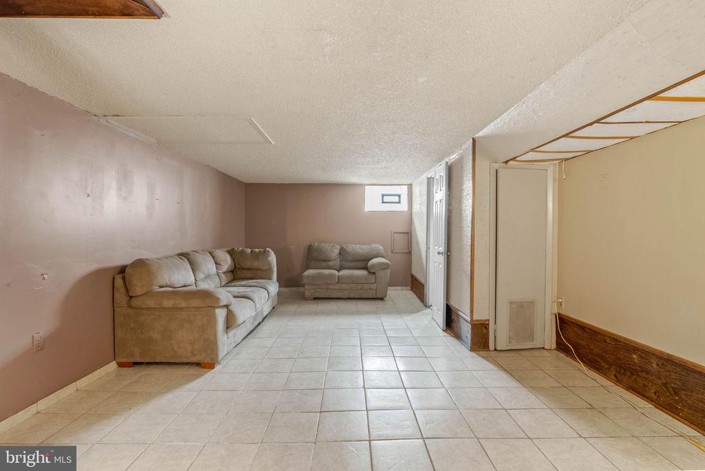 1128 WOLF STREET