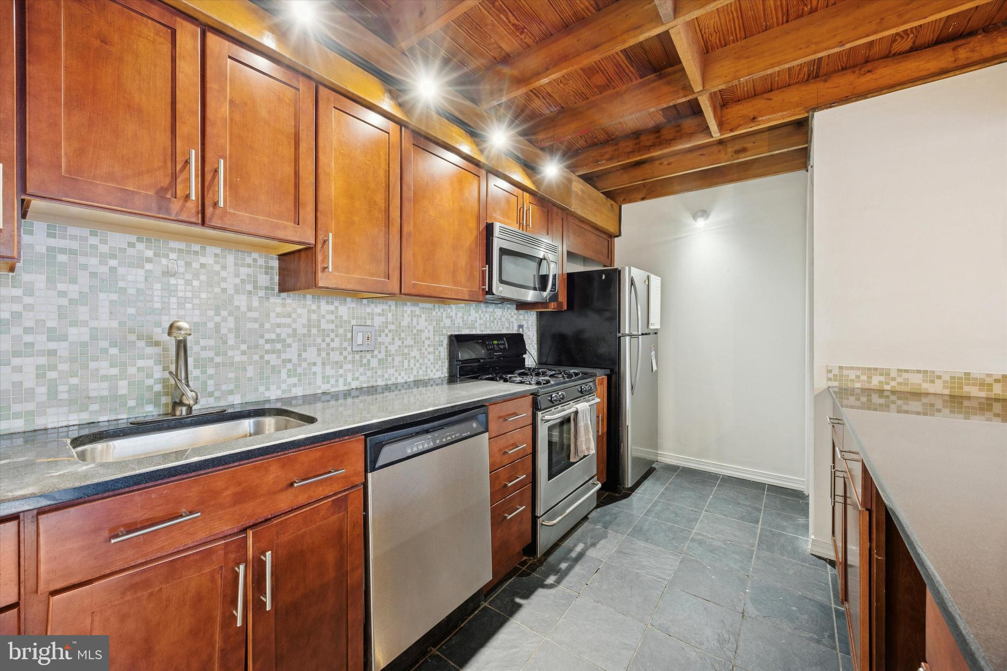 844 N 29TH STREET 46 106