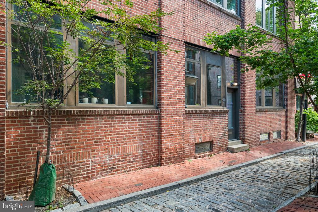 115 CUTHBERT STREET 19 B