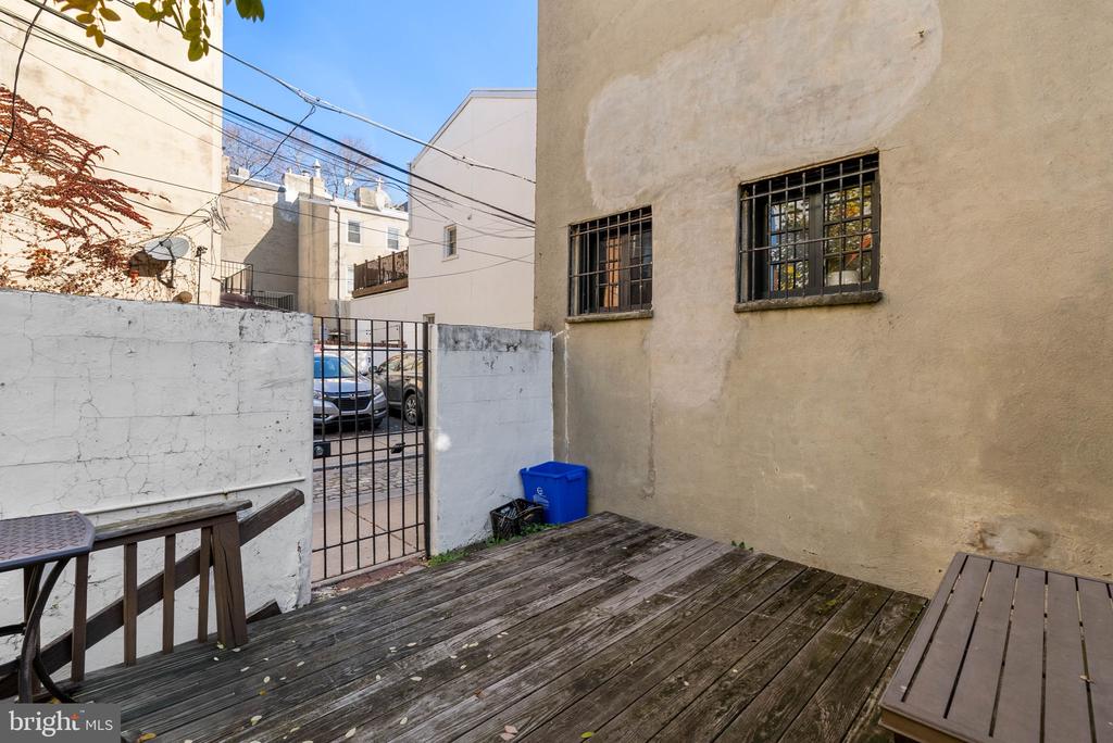 787 S 3RD STREET 1R