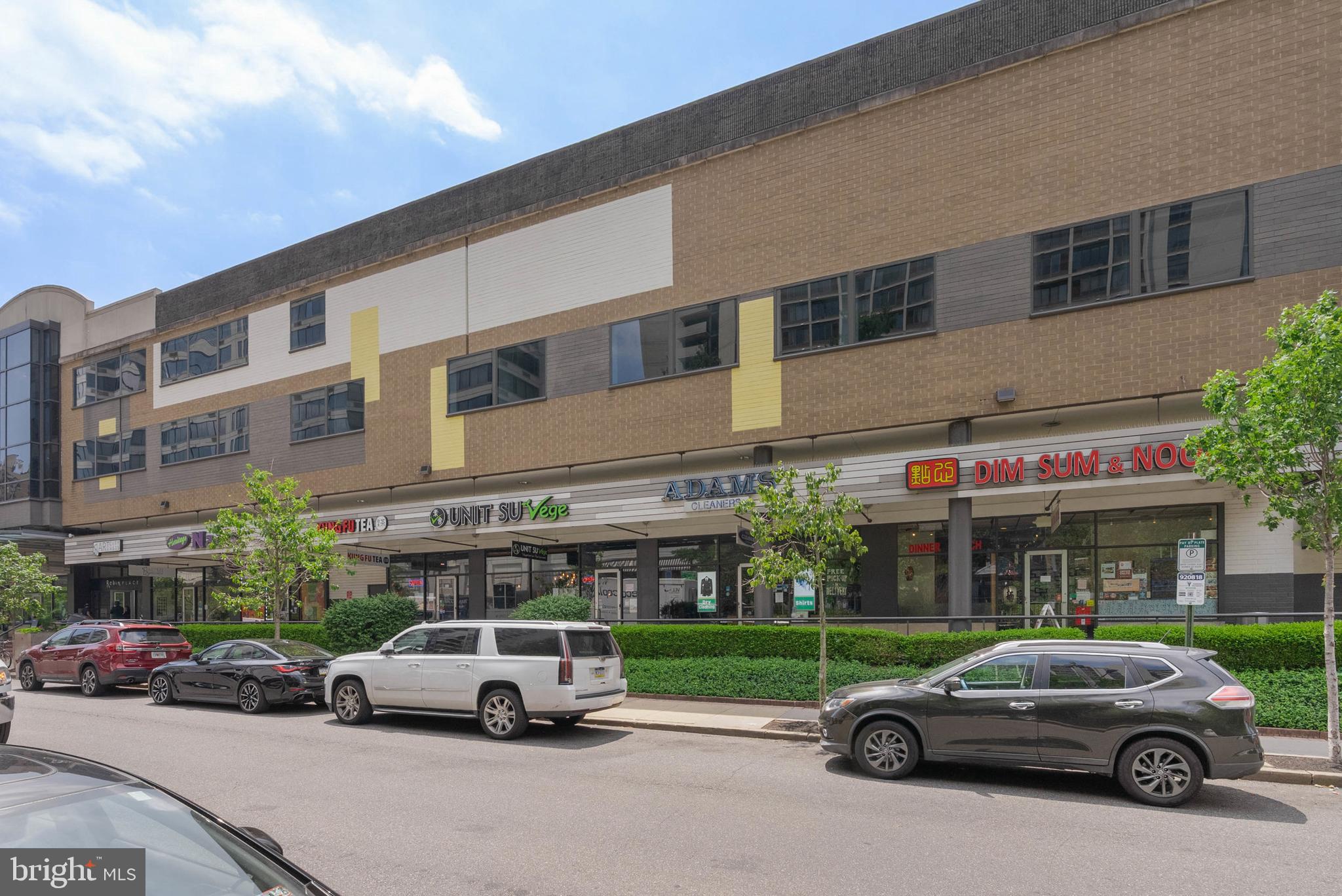 2001 HAMILTON STREET 507
