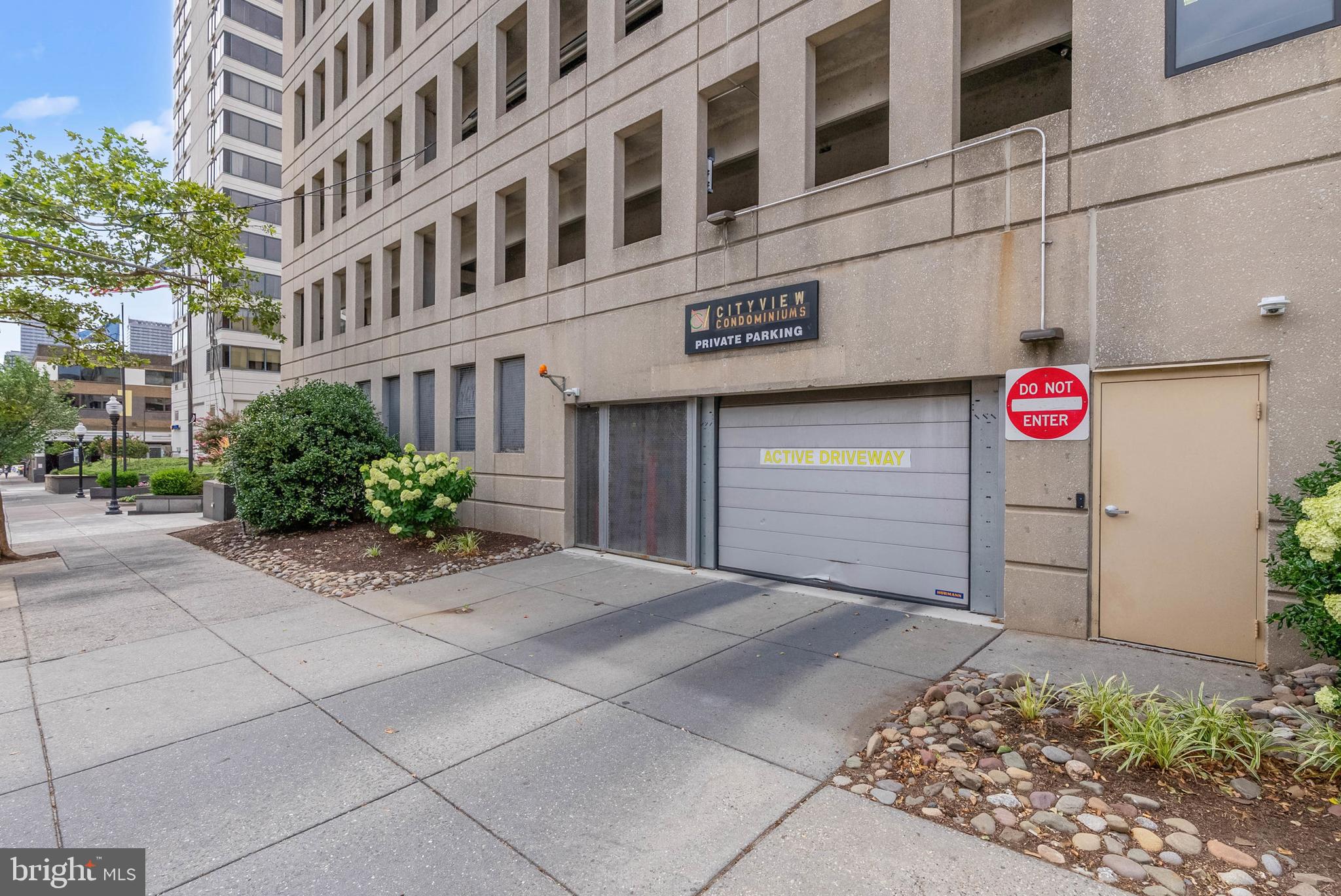 2001 HAMILTON STREET 507