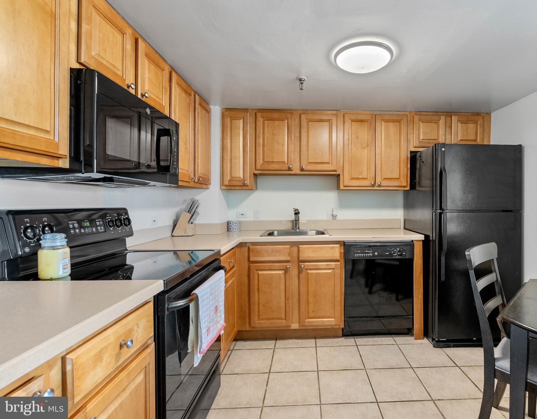 2001 HAMILTON STREET 507