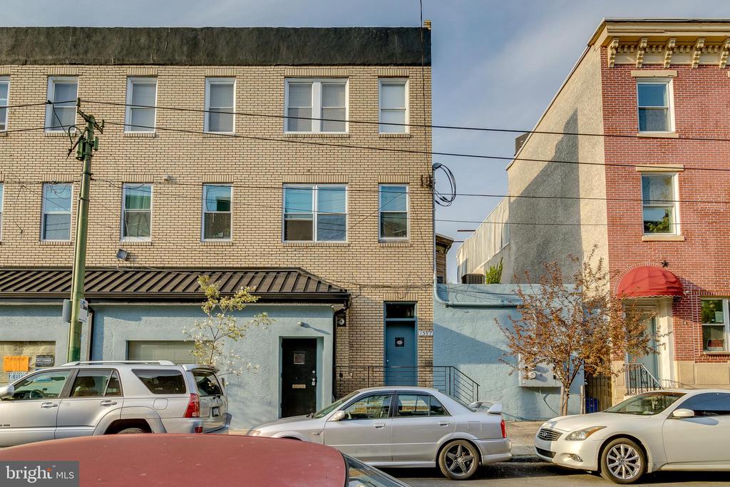 1537 S 6TH STREET 3R