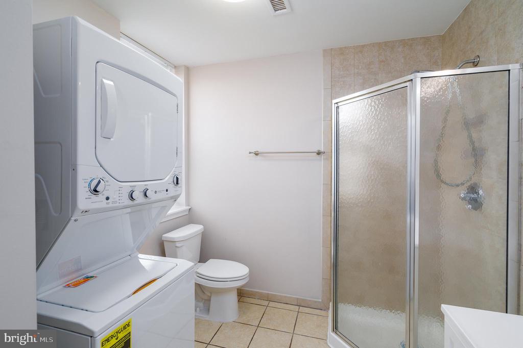 1537 S 6TH STREET 3R