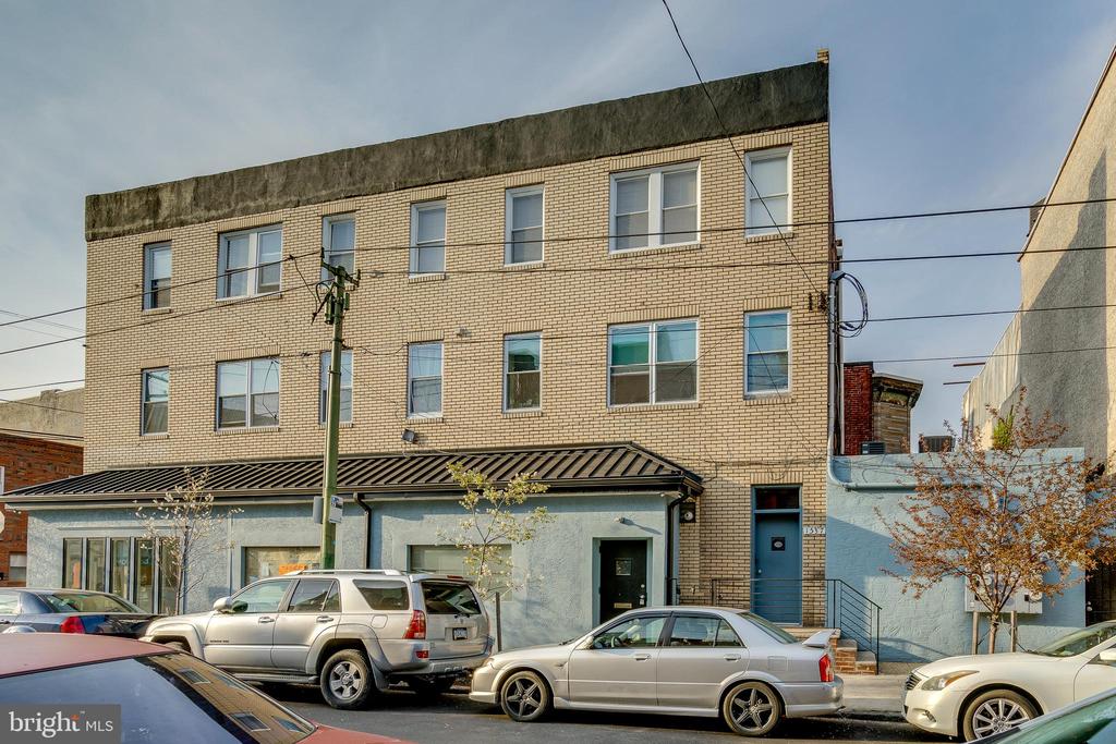 1537 S 6TH STREET 3R