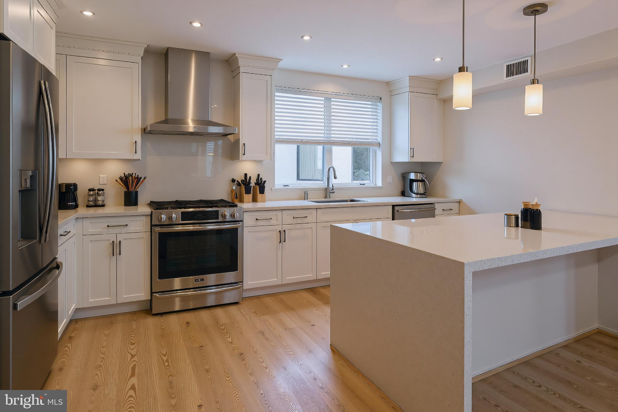 1340 S WOODSTOCK STREET