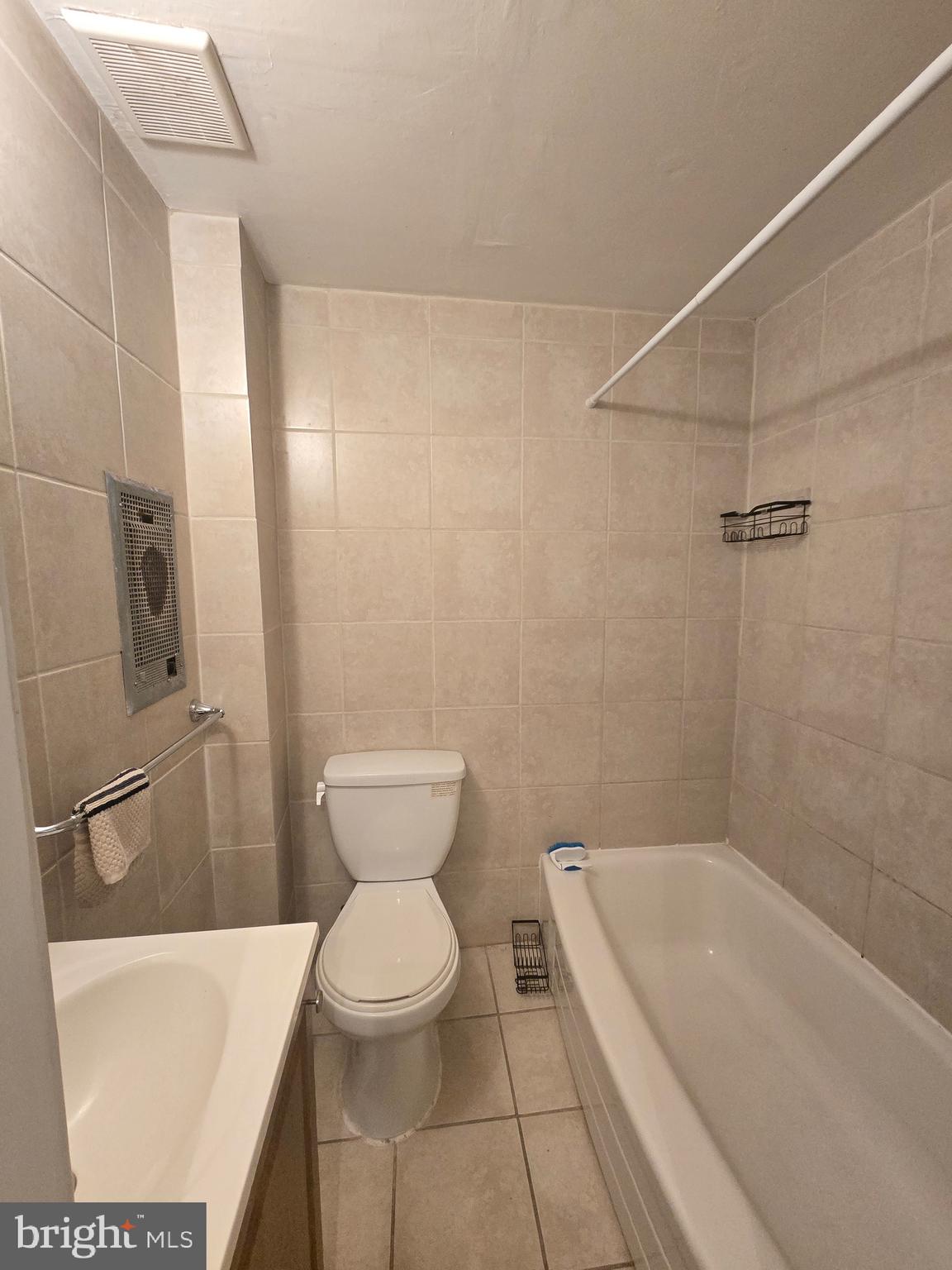 1413 LOMBARD STREET 2R