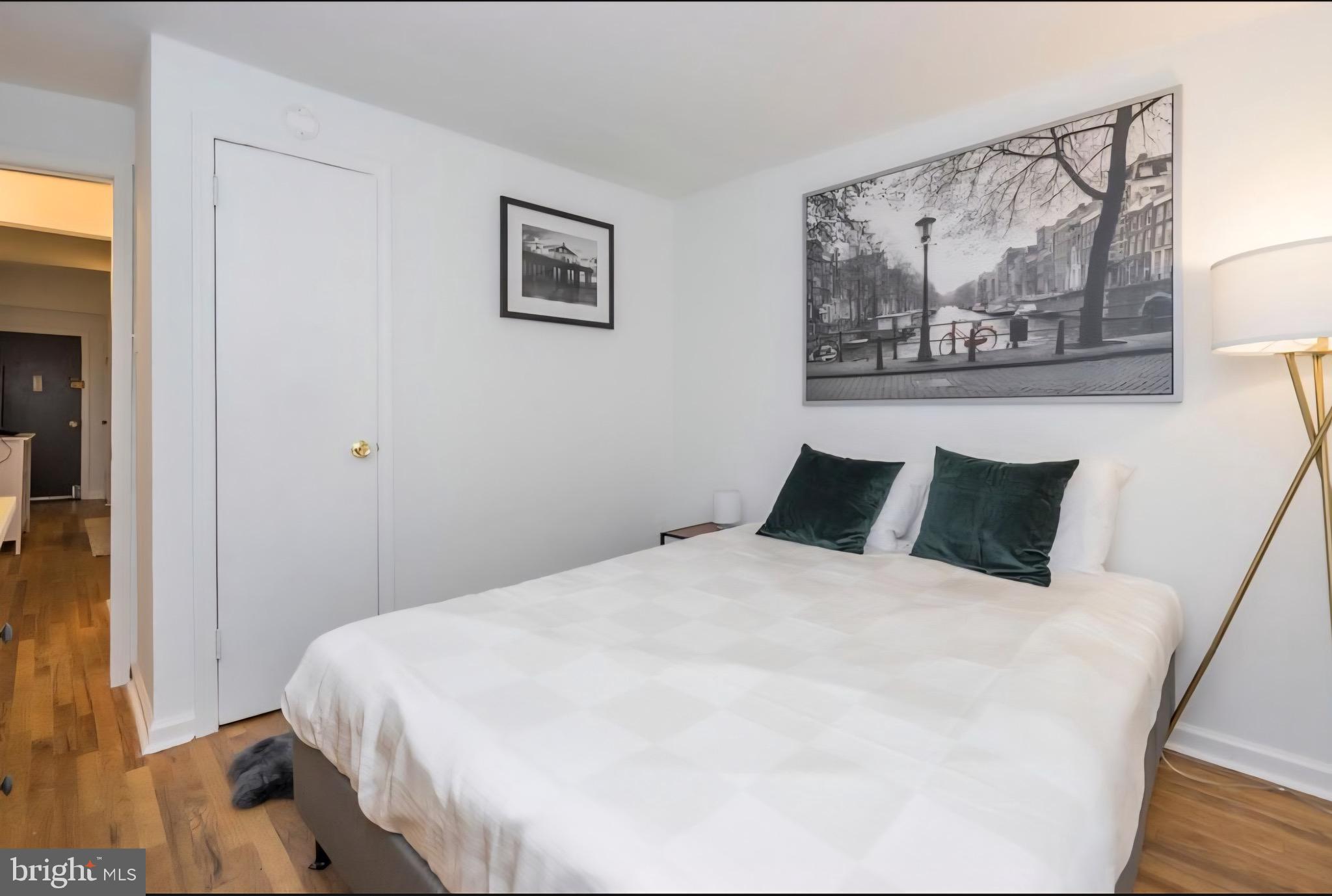 1413 LOMBARD STREET 2R