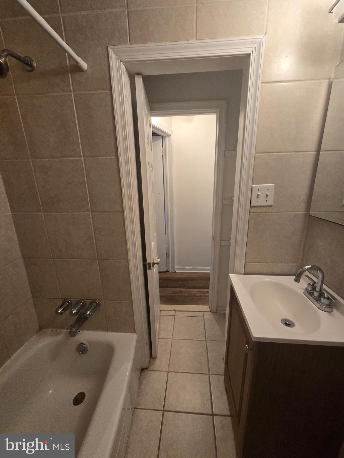 1413 LOMBARD STREET 2R