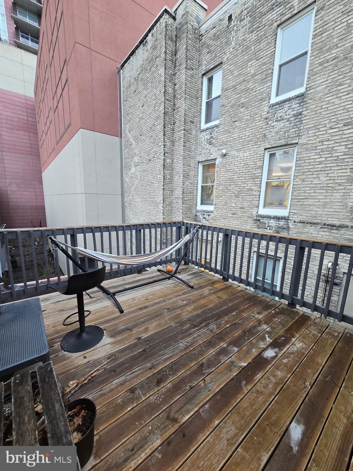 1413 LOMBARD STREET 2R