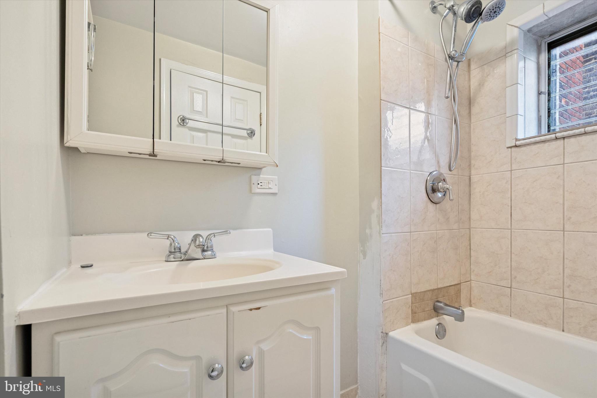 2019 SPRING GARDEN STREET 3R