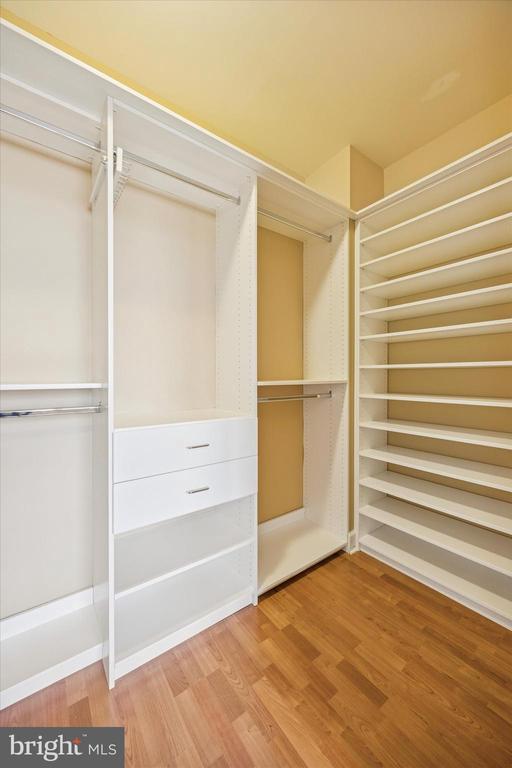 300 TYLER COURT 431