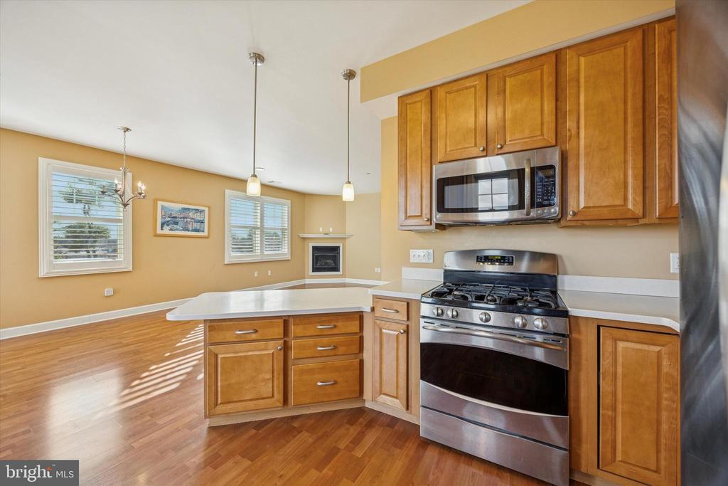 300 TYLER COURT 431