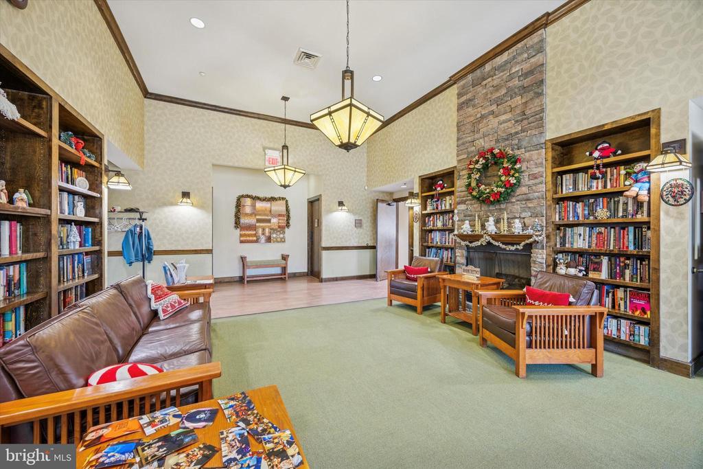 300 TYLER COURT 431