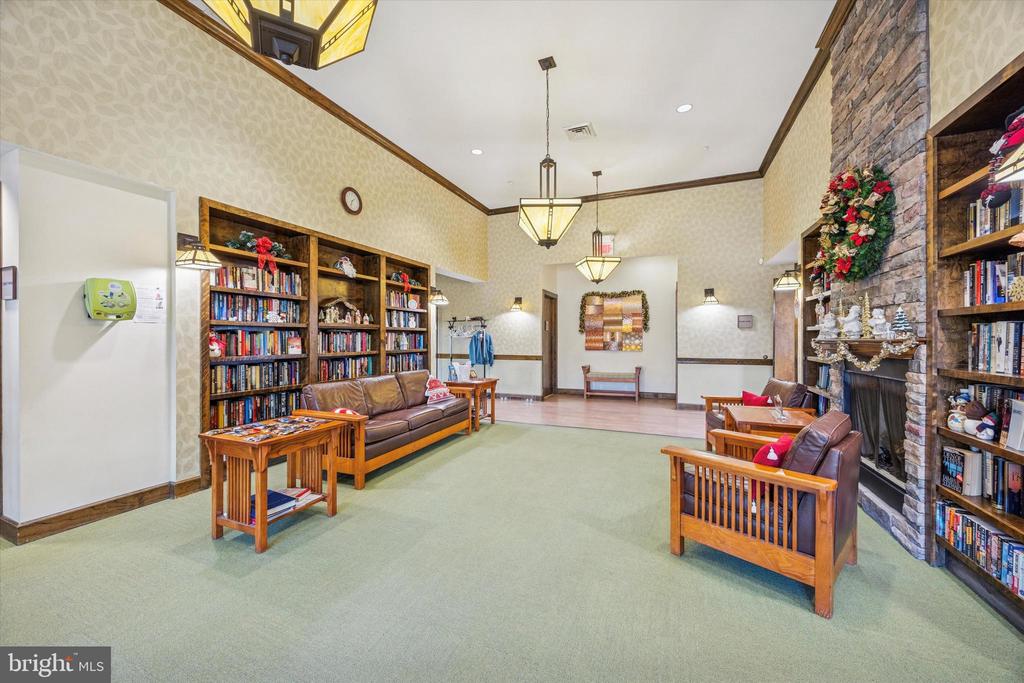 300 TYLER COURT 431
