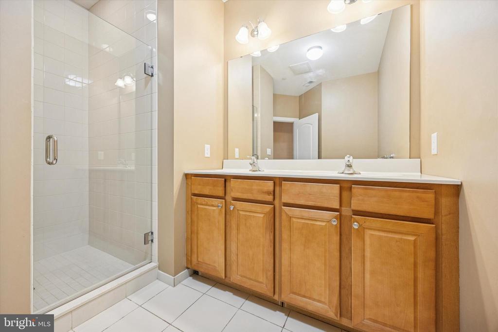 300 TYLER COURT 431