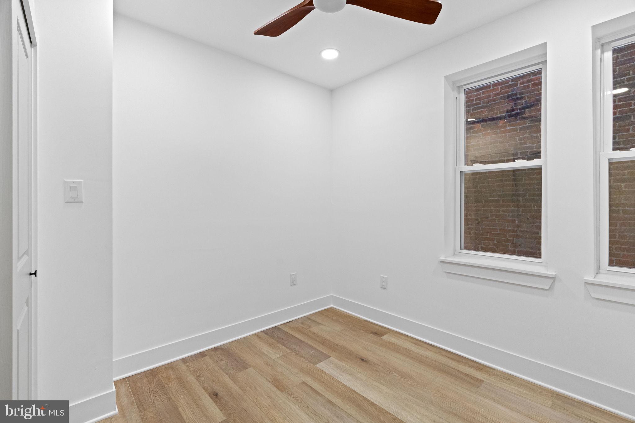 1502 S 52ND STREET