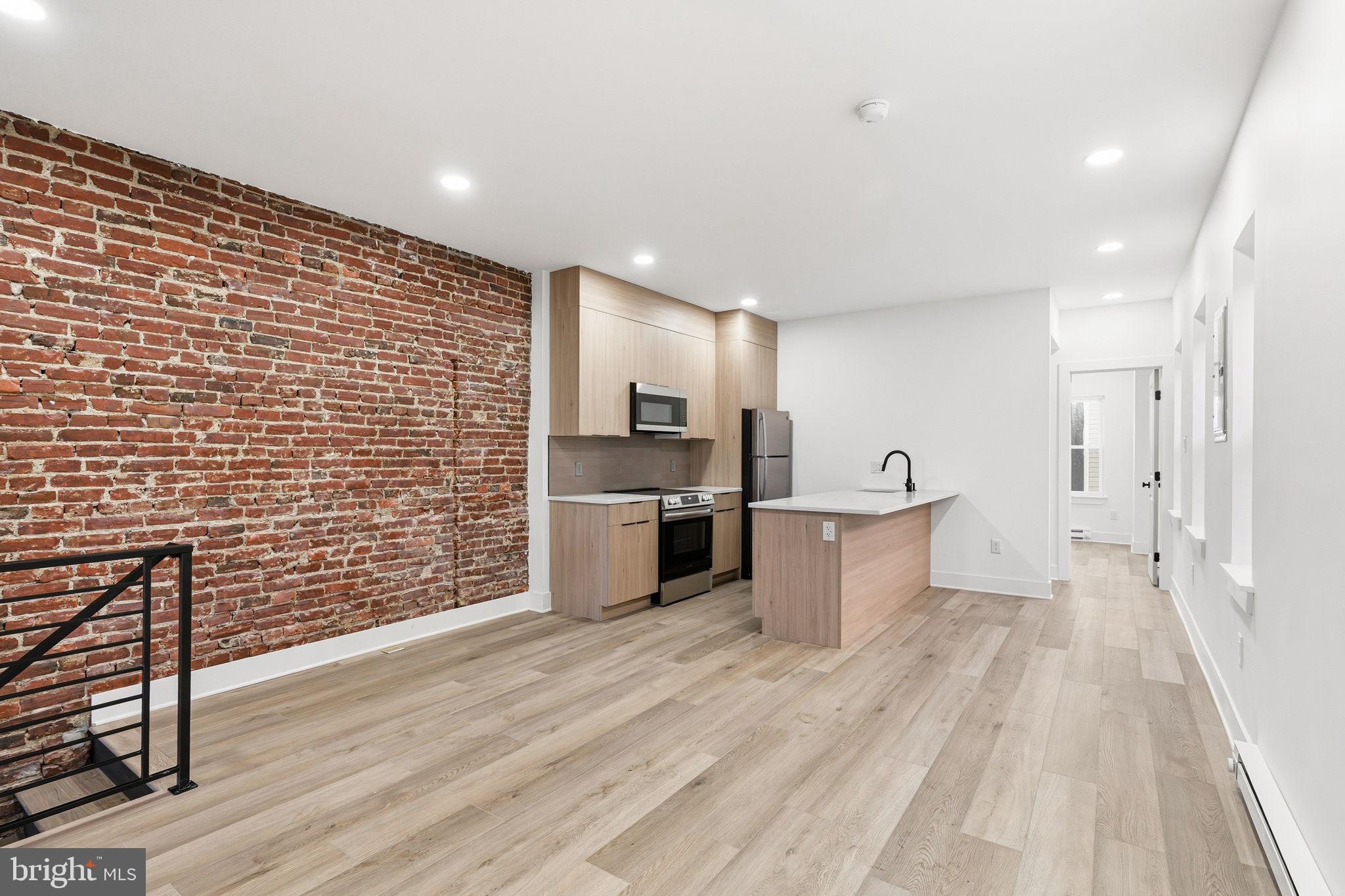 1502 S 52ND STREET